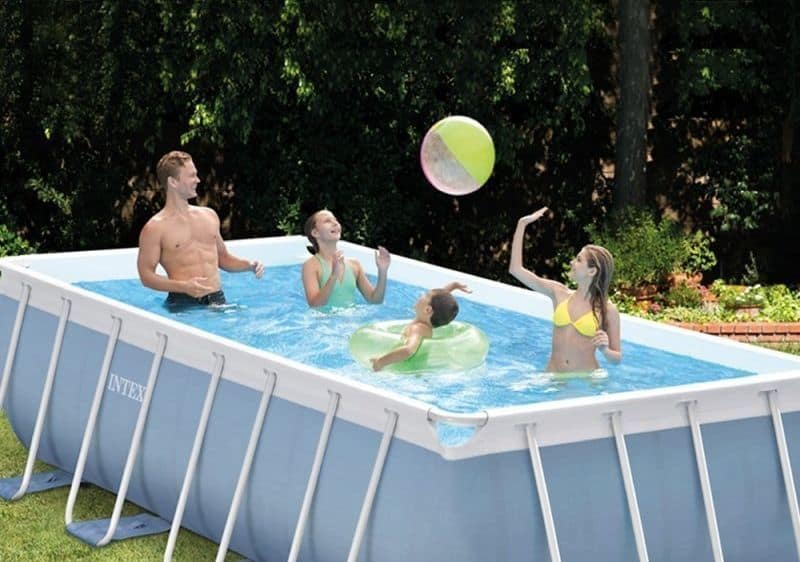 ¿Cómo elegir la mejor piscina para tu jardÃn?