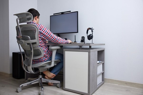 Escritorio ergonómico: tu aliado contra el dolor de espalda