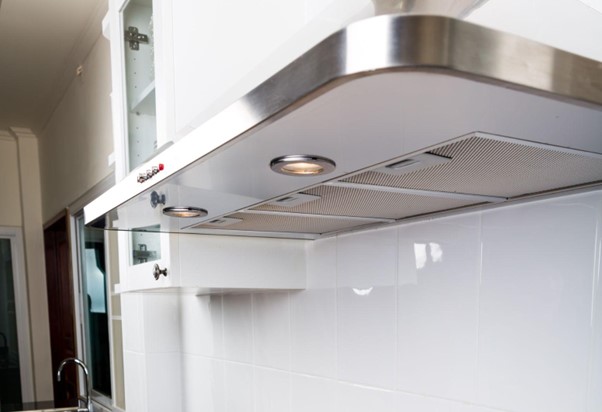 Cómo instalar una campana de cocina: guía completa para una ventilación eficiente