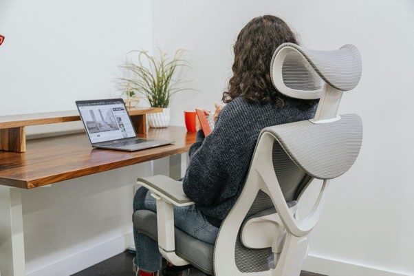 Silla de escritorio o silla gamer: cuál elegir para trabajar muchas horas